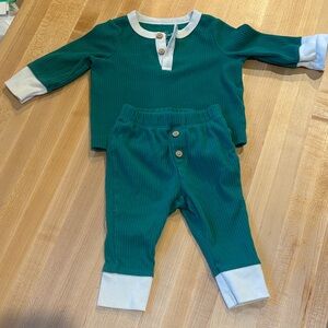 Cat & Jack Green and White Kids Matching Set